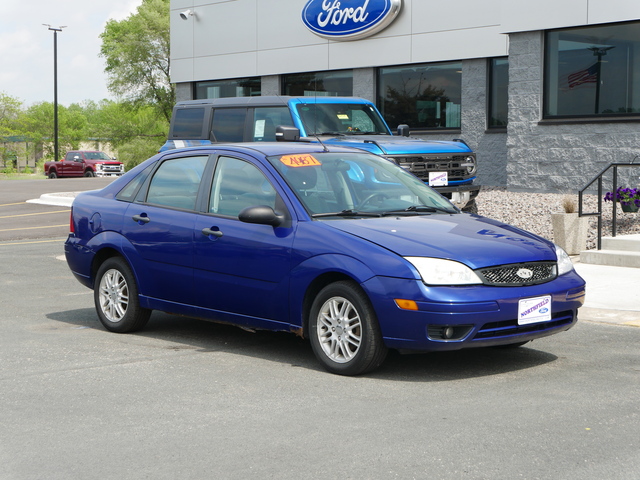 Used 2006 Ford Focus ZX4 S with VIN 1FAHP34N16W239543 for sale in Hastings, Minnesota