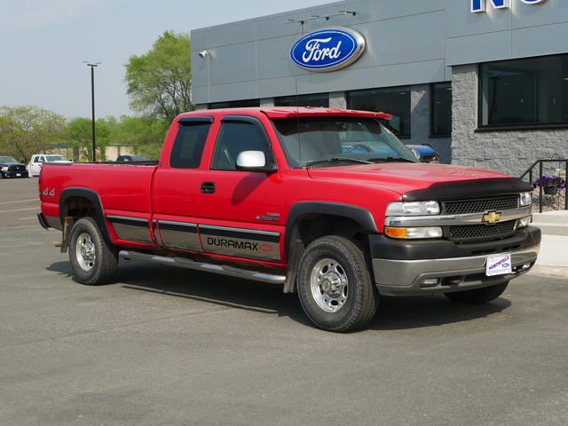 Used 2001 Chevrolet Silverado LS with VIN 1GCHK29141E233663 for sale in Hastings, Minnesota