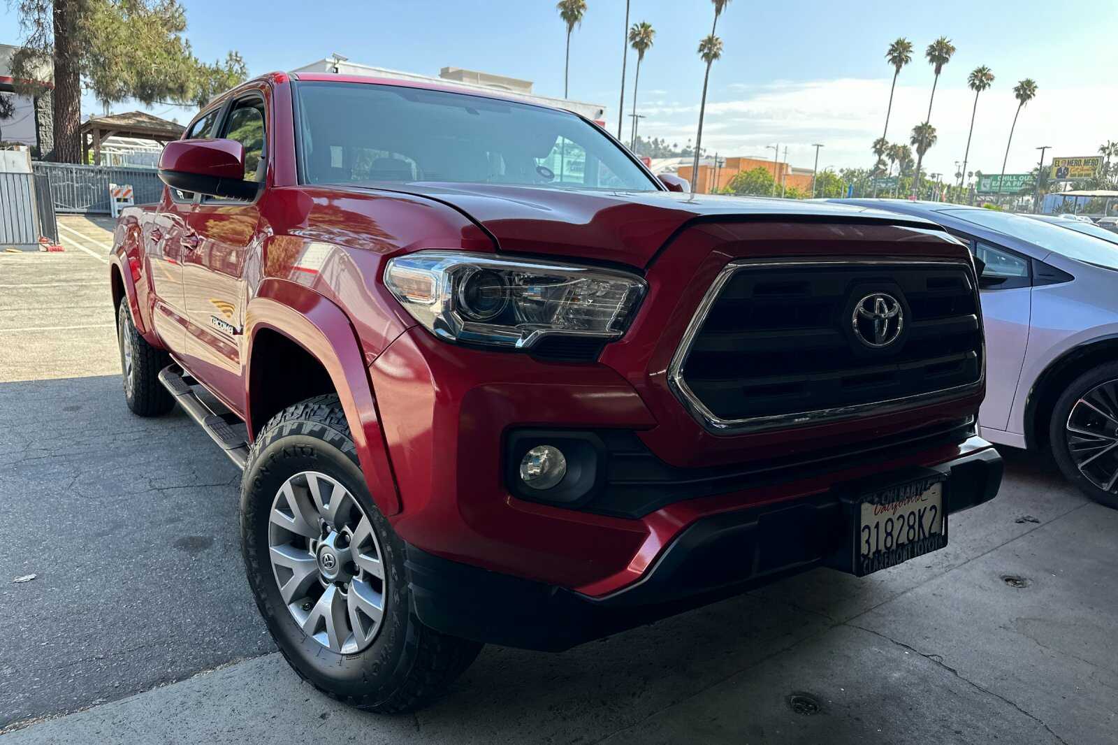 2017 Toyota Tacoma SR5 4D Double Cab