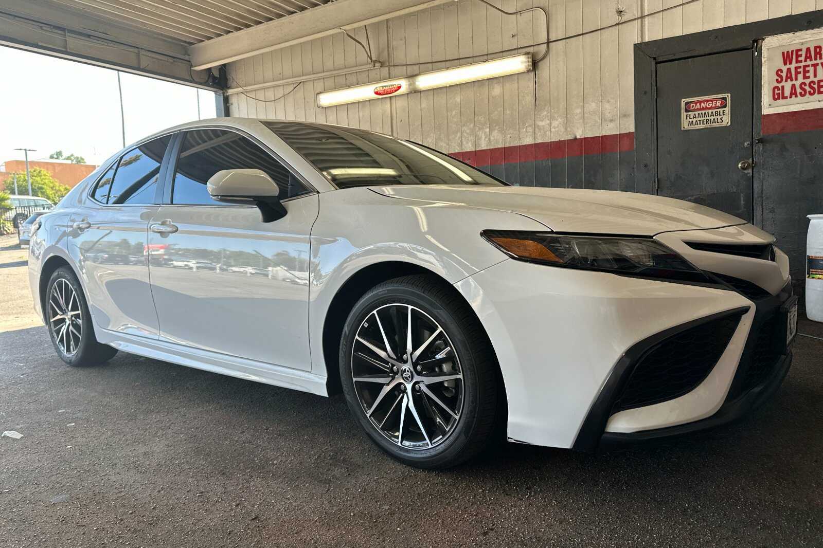 2024 Toyota Camry SE 4D Sedan