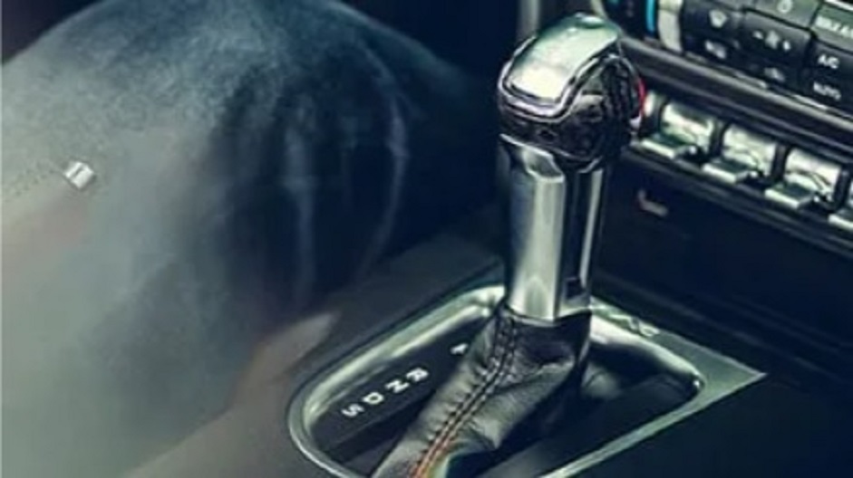 10-Speed SelectShift Automatic Transmission